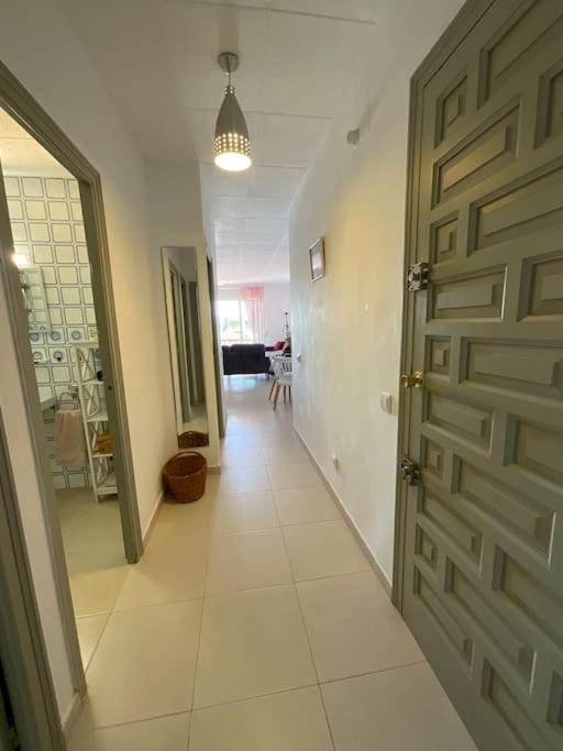 Lindo Apartamento Con Vistas Al Puerto Mistral Ampuriabrava Exterior foto