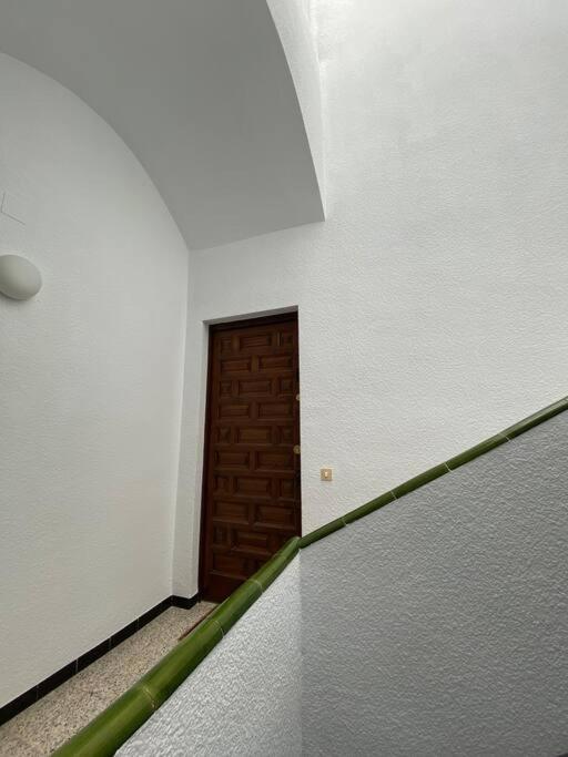 Lindo Apartamento Con Vistas Al Puerto Mistral Ampuriabrava Exterior foto