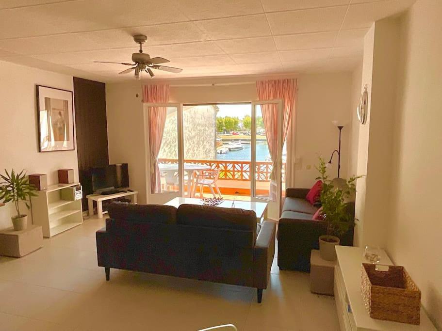 Lindo Apartamento Con Vistas Al Puerto Mistral Ampuriabrava Exterior foto
